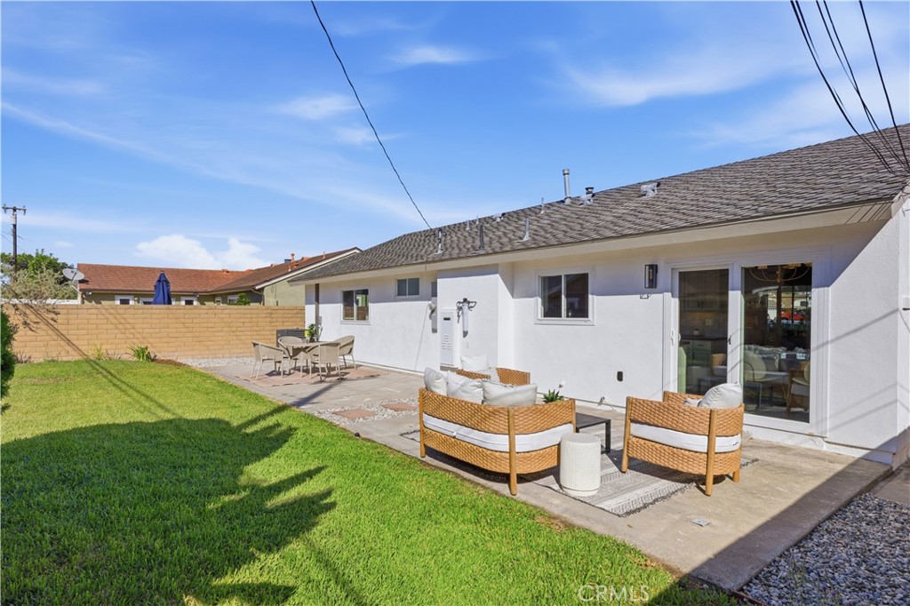 17781 Flintstone Lane, Huntington Beach CA 92647 - photo 22
