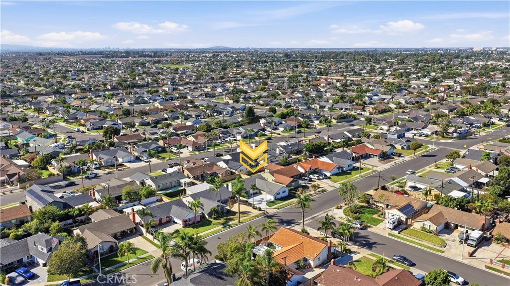 17781 Flintstone Lane, Huntington Beach CA 92647 - photo 29