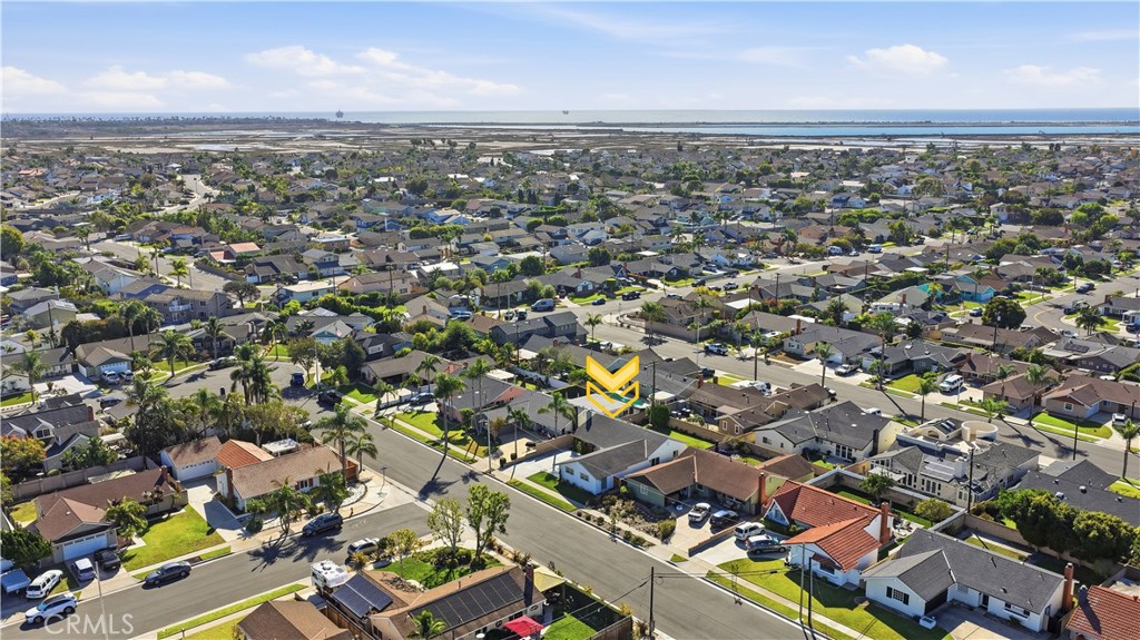 17781 Flintstone Lane, Huntington Beach CA 92647 - photo 30