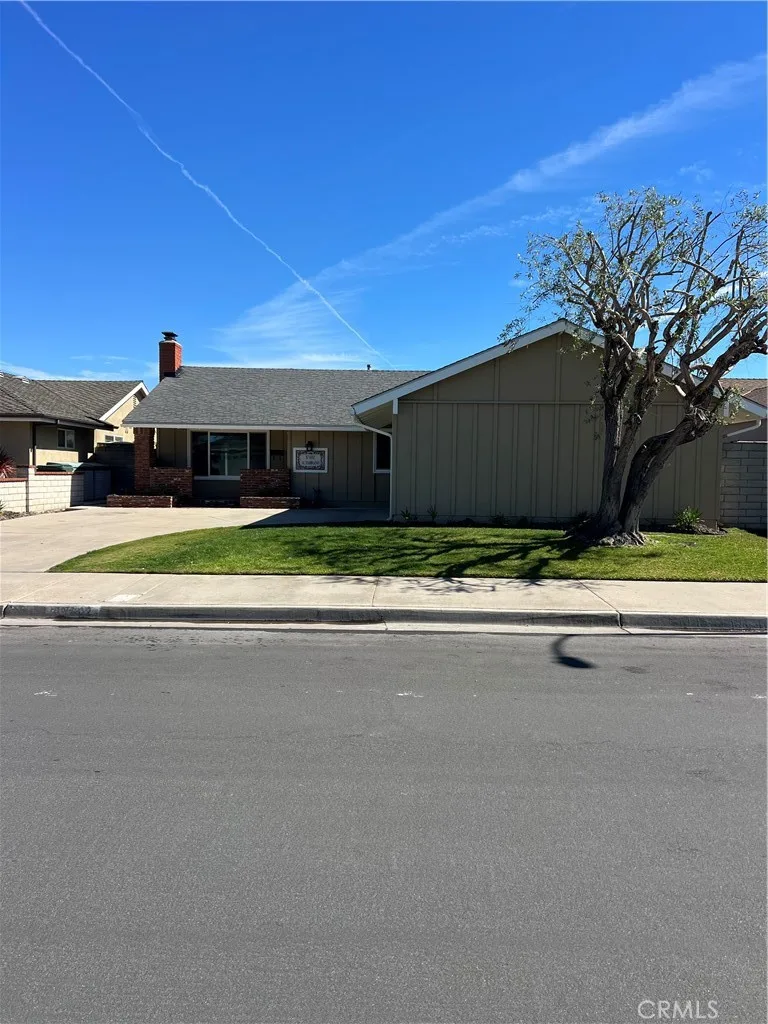 17802 Altamirano, Huntington Beach, CA 92647