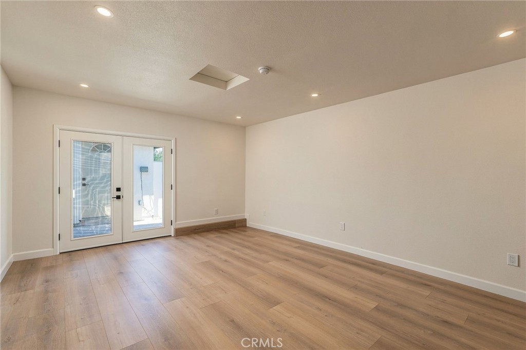 Finshed Garage - 18001 Gulf, Huntington Beach CA 92646 - photo 30