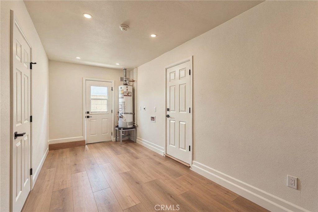 Laundry Room - 18001 Gulf, Huntington Beach CA 92646 - photo 32