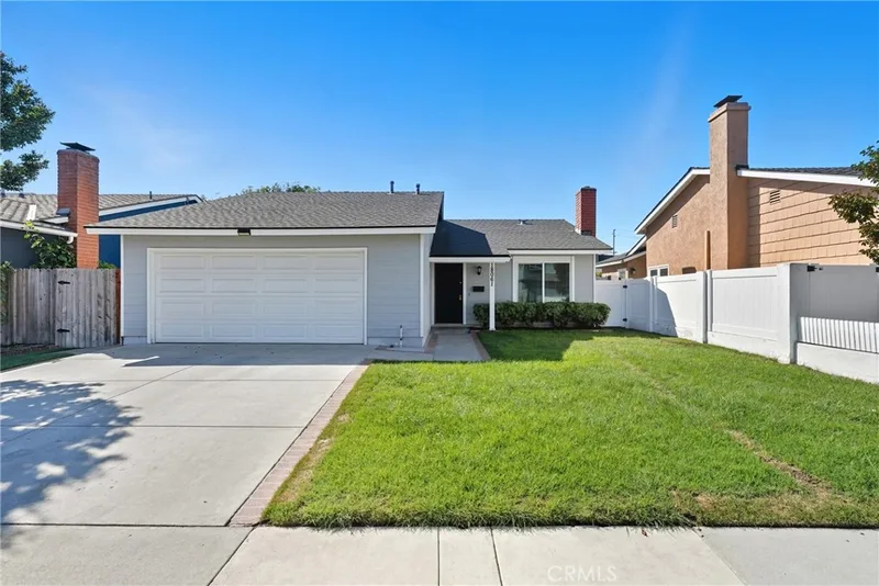 18061 Freshwater Circle, Huntington Beach, CA 92648