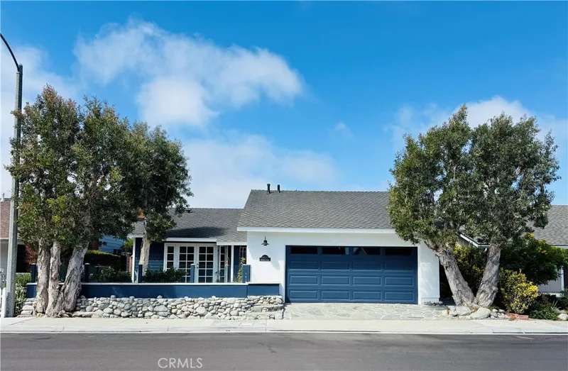 18071 Westlake Circle, Huntington Beach, CA 92648