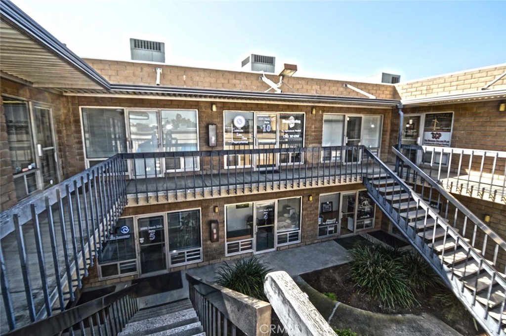 18090 #4 Beach, Huntington Beach CA 92648 - photo 2