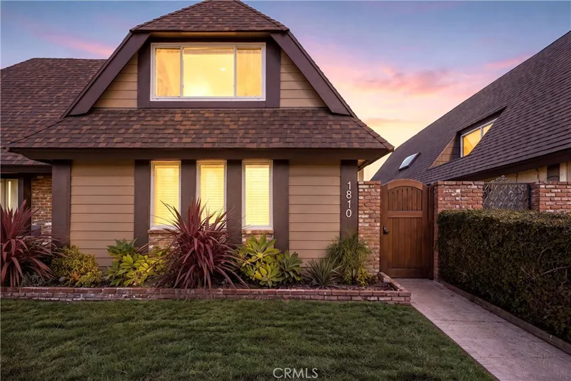 1810 Huntington Street, Huntington Beach