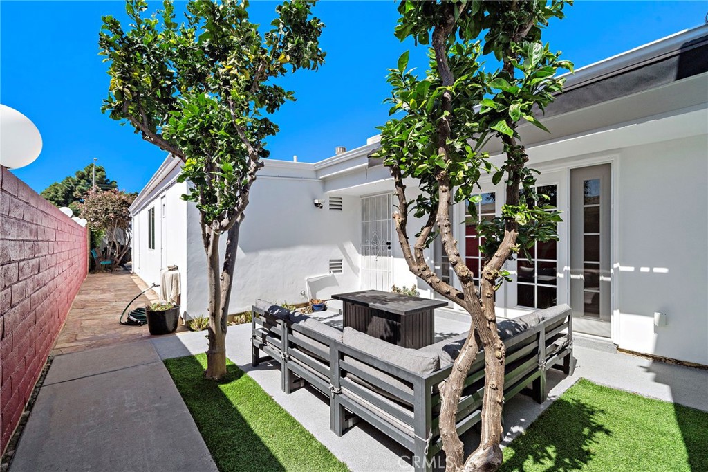 1817 Alsuna Lane, Huntington Beach CA 92648 - photo 4