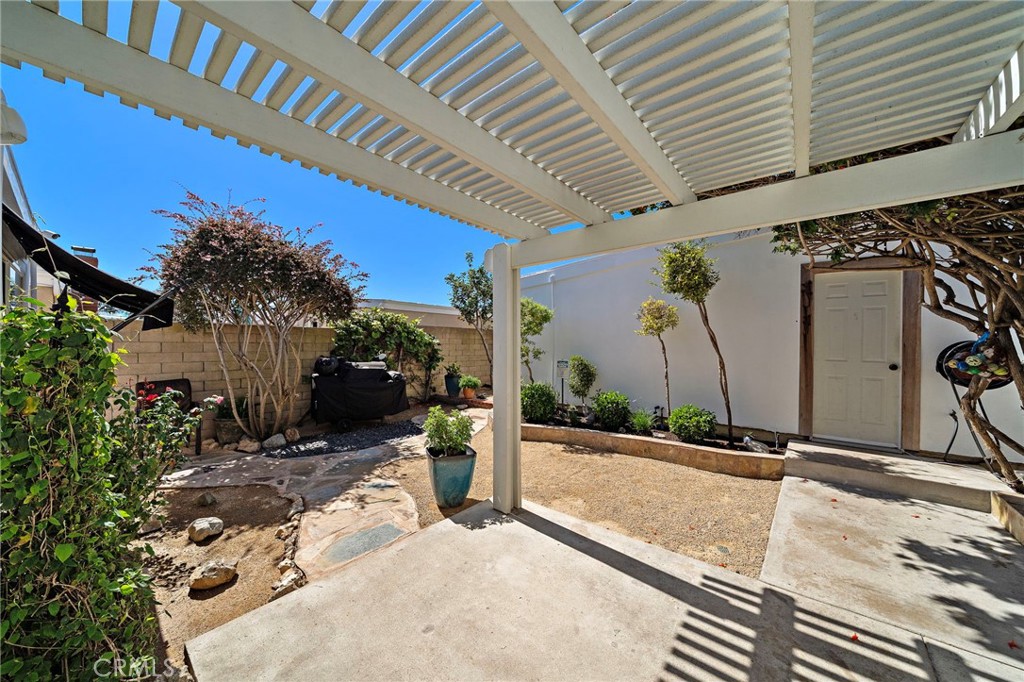 1817 Alsuna Lane, Huntington Beach CA 92648 - photo 26