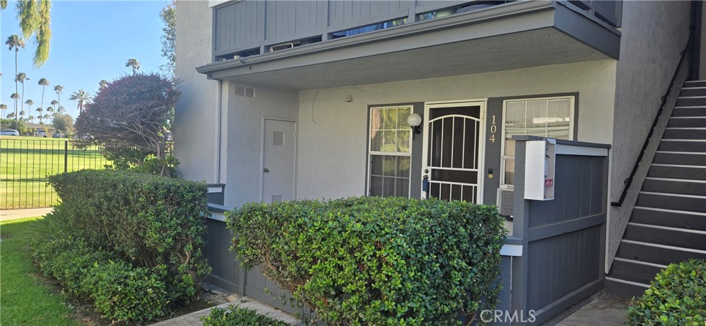 18292 Parkview Lane 104, Huntington Beach CA 92648 - photo 1