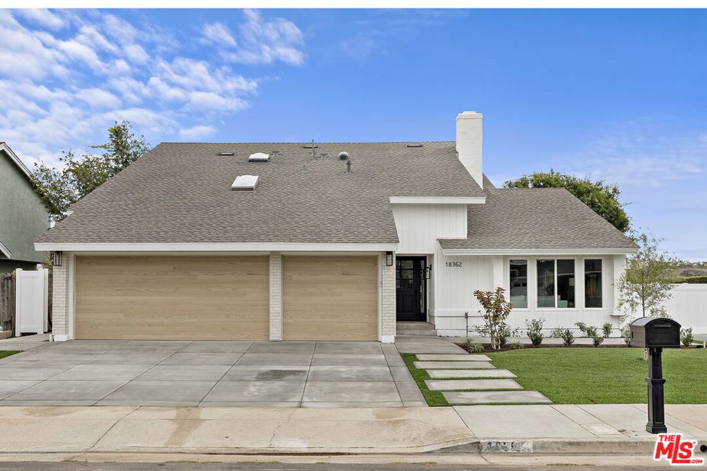 18362 Oxboro Lane, Huntington Beach CA 92648 - photo 2