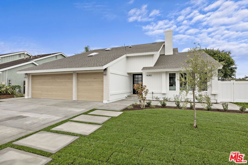 18362 Oxboro Lane, Huntington Beach CA 92648 - photo 4