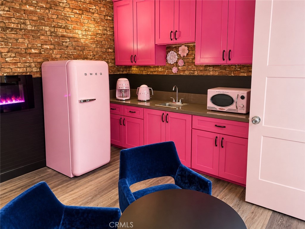 kitchen area (refrigerator and appliances not included) - 18377 Beach 329, Huntington Beach CA 92648 - photo 8