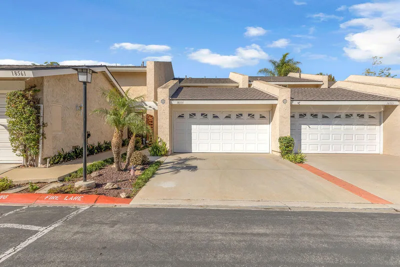 18555 Vallarta Drive, Huntington Beach, CA 92646