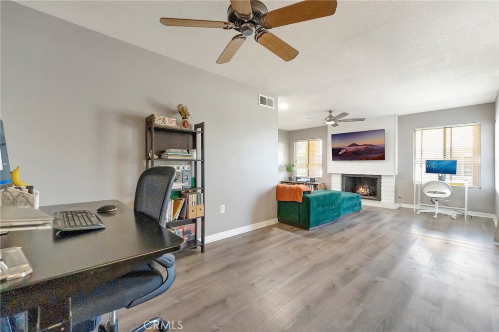 18571 Edgebrook Lane, Huntington Beach CA 92648 - photo 8