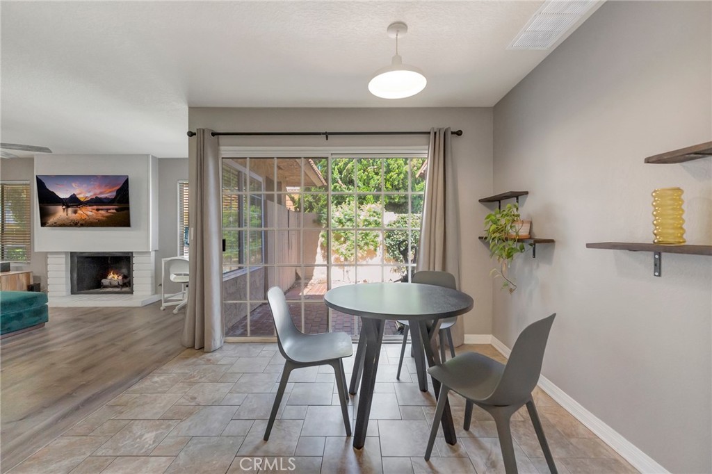 18571 Edgebrook Lane, Huntington Beach CA 92648 - photo 14
