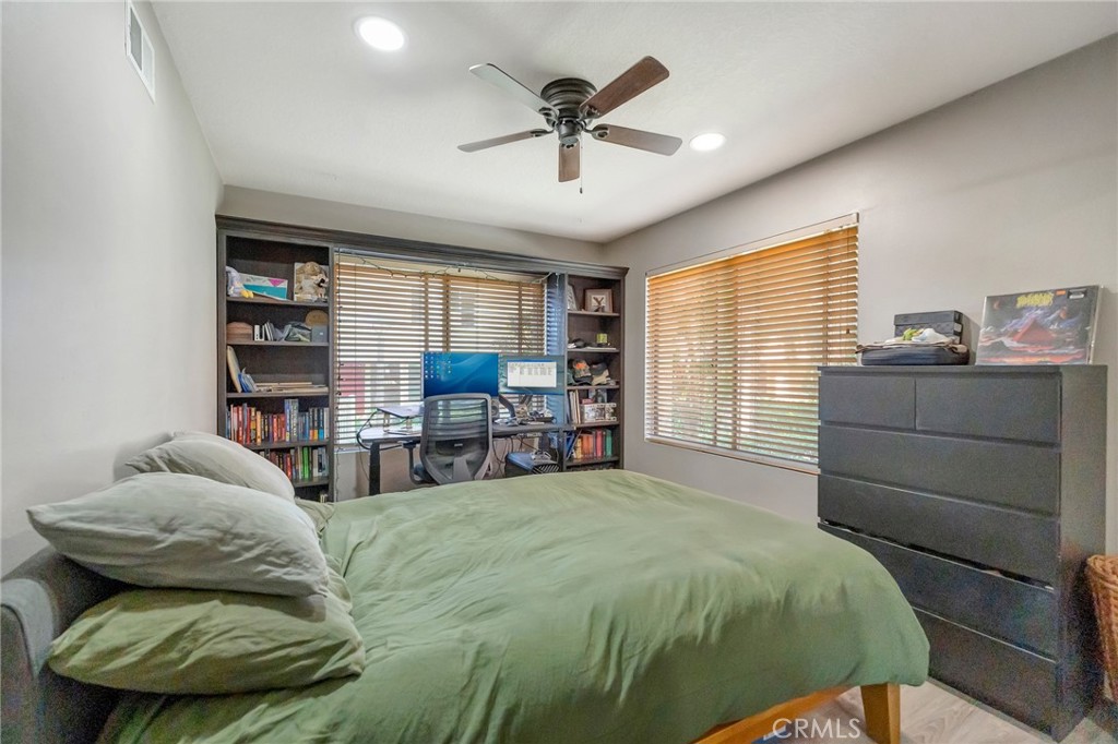 18571 Edgebrook Lane, Huntington Beach CA 92648 - photo 24