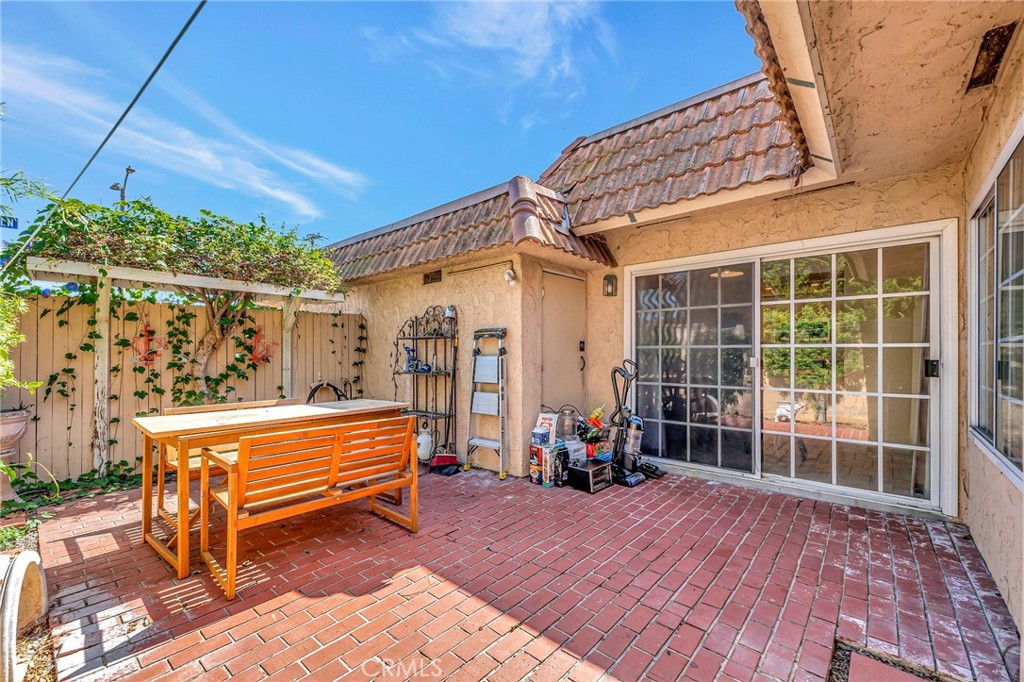 18571 Edgebrook Lane, Huntington Beach CA 92648 - photo 28