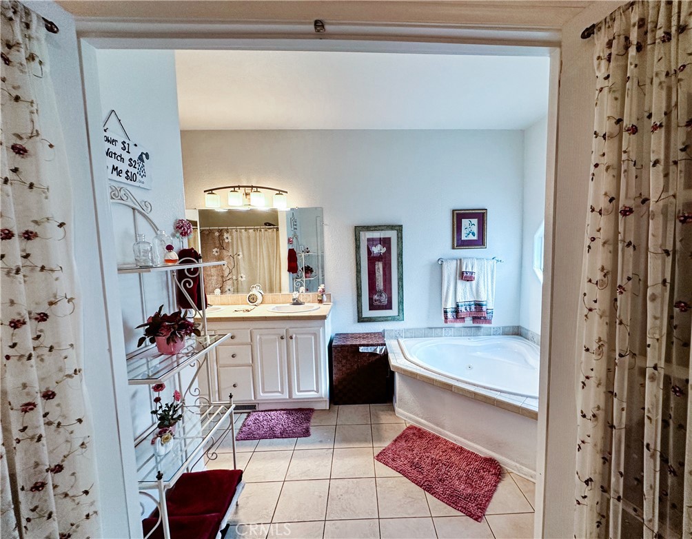 18601 Newland Street 116, Huntington Beach CA 92646 - photo 38