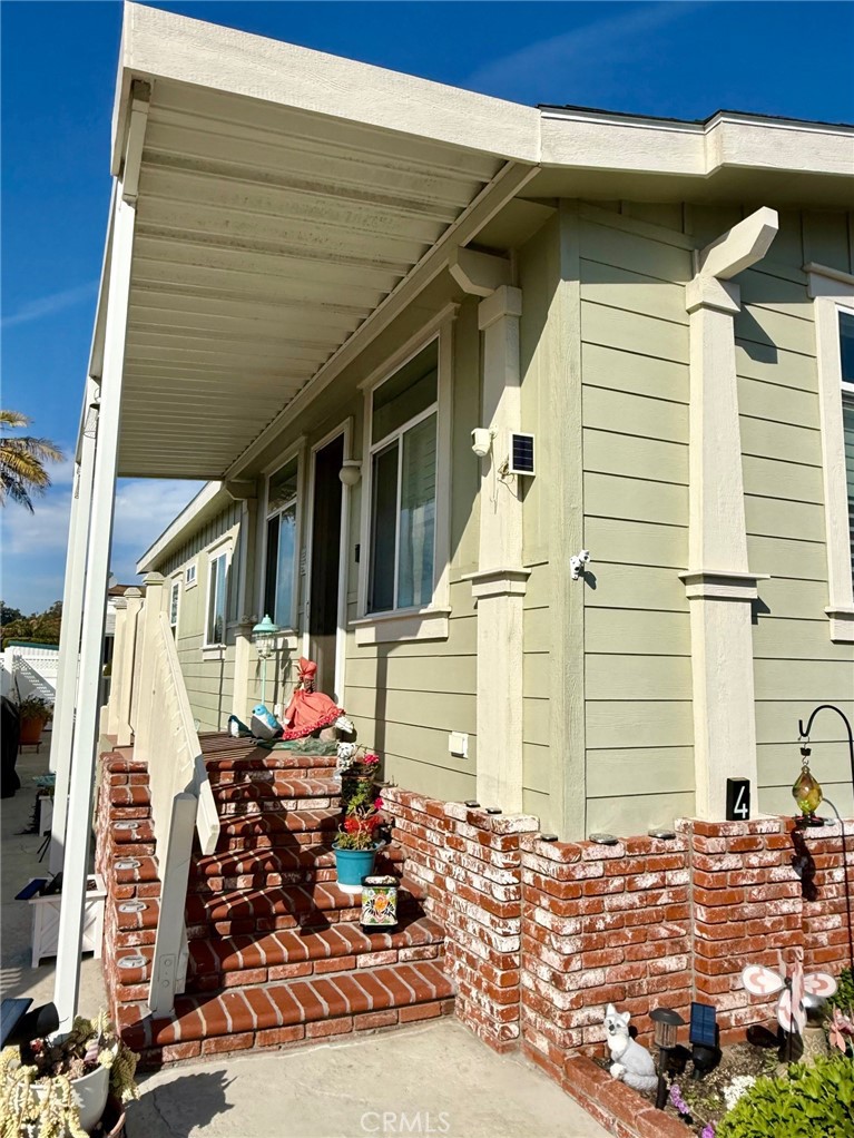 18601 Newland Street 4, Huntington Beach CA 92646 - photo 3
