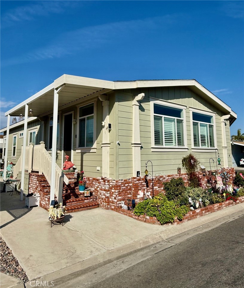 18601 Newland Street 4, Huntington Beach CA 92646 - photo 11