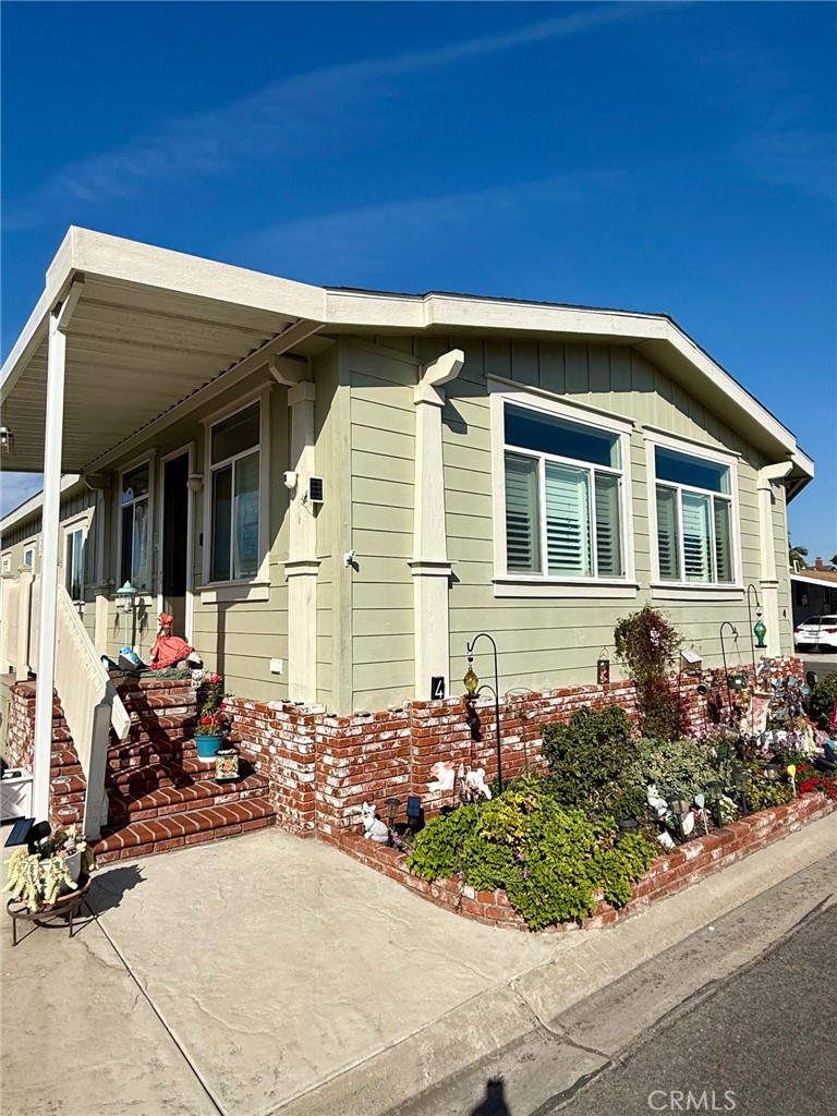 18601 Newland Street 4, Huntington Beach CA 92646 - photo 17