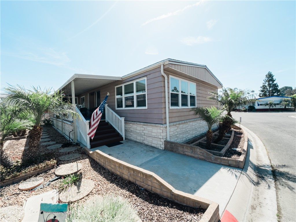 18601 Newland Street 59, Huntington Beach CA 92646 - photo 33