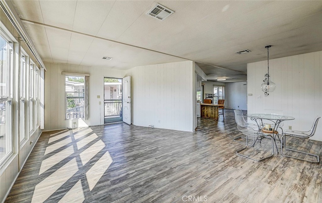 Open floor plan - 18601 Newland Street 89, Huntington Beach CA 92646 - photo 7