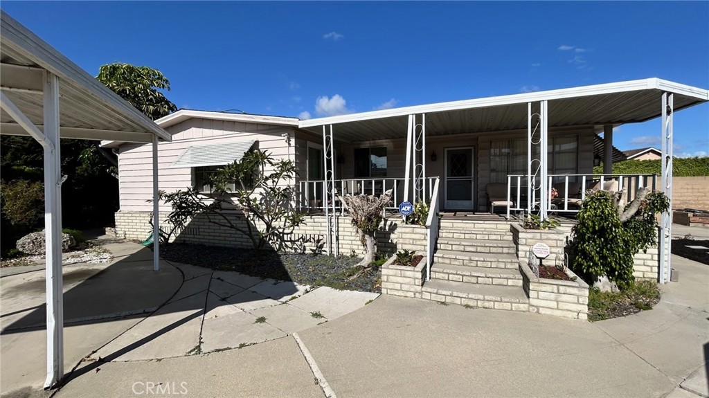 18601 Newland Street 90, Huntington Beach CA 92646 - photo 2