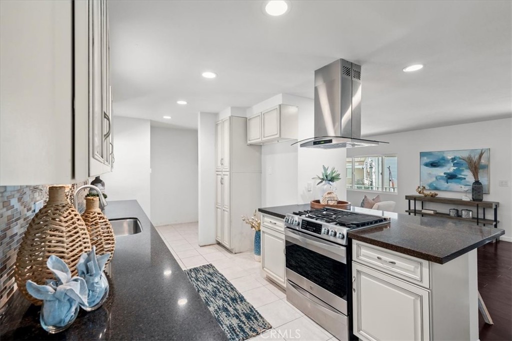 18601 Newland Street 97, Huntington Beach CA 92646 - photo 12
