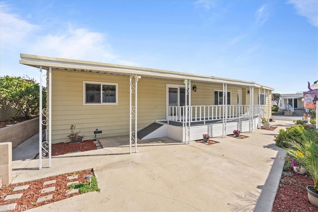 18601 Newland Street 97, Huntington Beach CA 92646 - photo 36