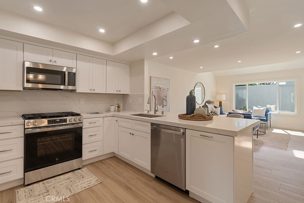 18644 Applewood, Huntington Beach CA 92646 - photo 10