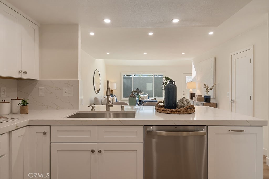 18644 Applewood, Huntington Beach CA 92646 - photo 11
