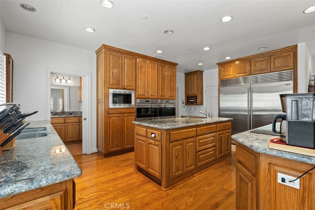 18732 Jockey Circle, Huntington Beach CA 92648 - photo 14