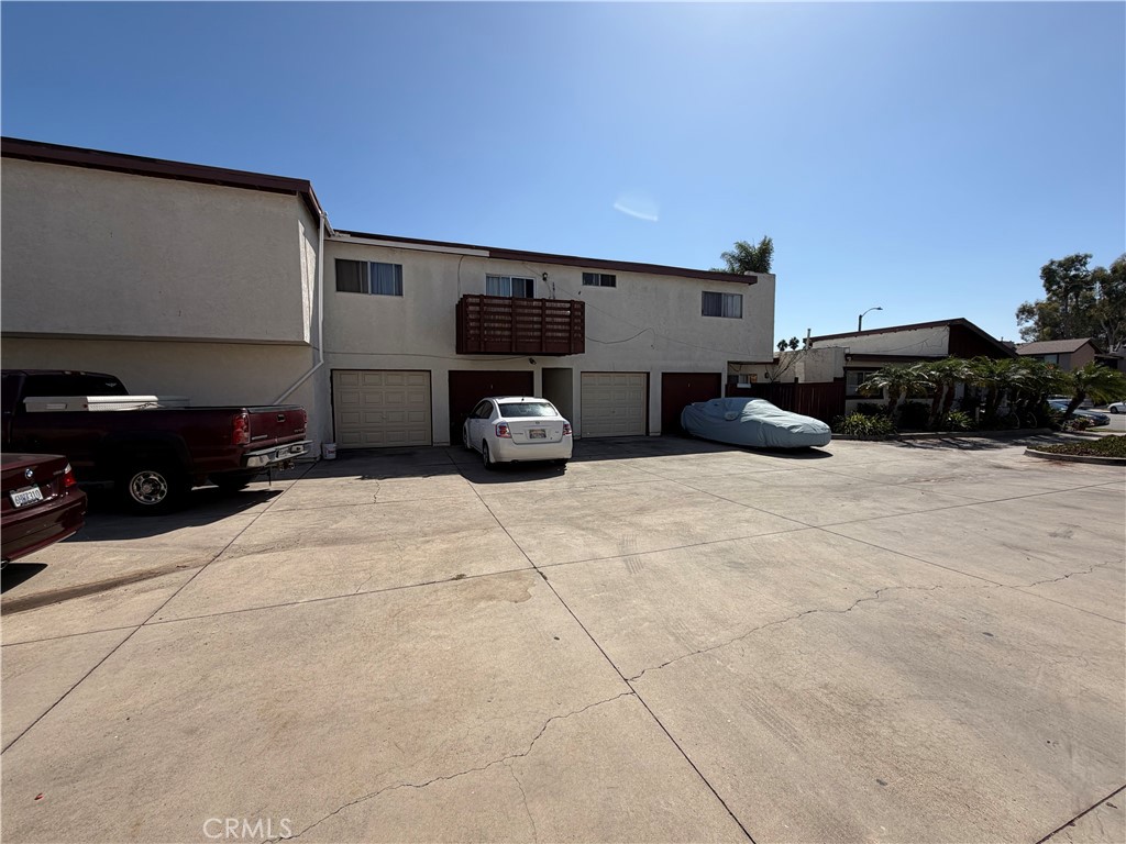 18742 Libra, Huntington Beach CA 92646 - photo 2