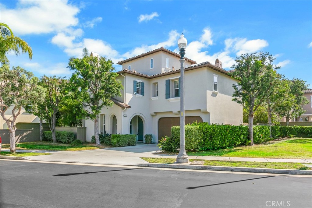 18790 Sinclair Lane, Huntington Beach CA 92648 - photo 2