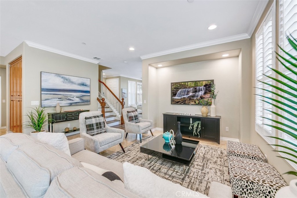 18790 Sinclair Lane, Huntington Beach CA 92648 - photo 9