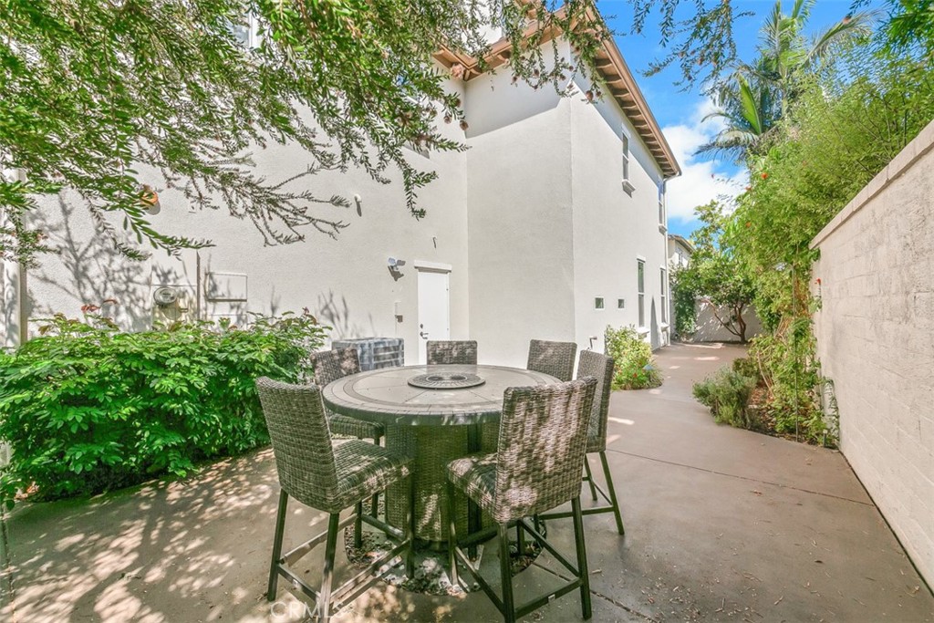 18790 Sinclair Lane, Huntington Beach CA 92648 - photo 40