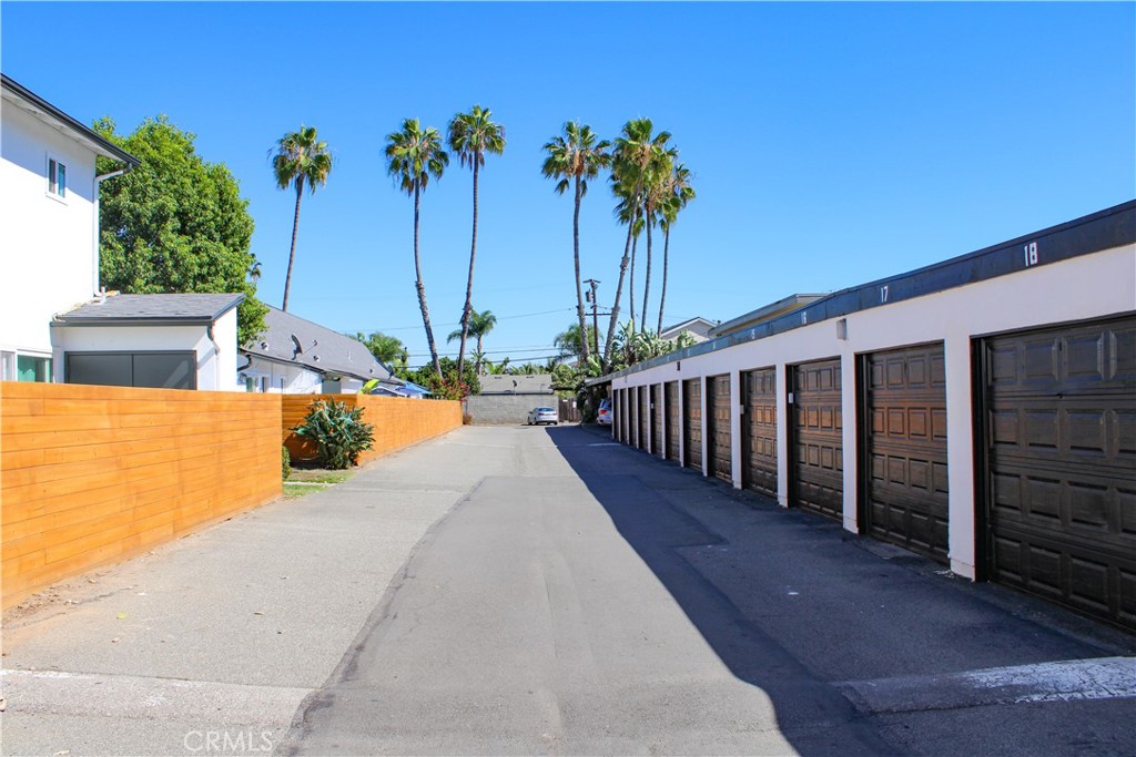 18881 Mora Kai Lane, Huntington Beach CA 92646 - photo 19