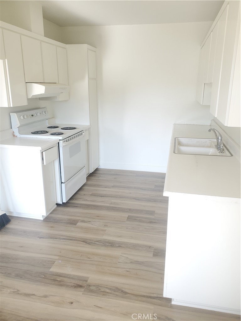 18891 Mora Kai D, Huntington Beach CA 92646 - photo 2