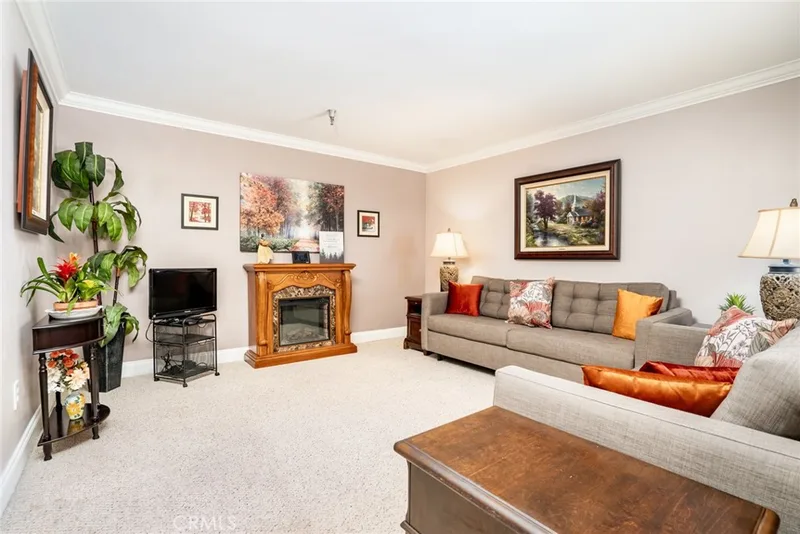 18900 Delaware Street 220, Huntington Beach, CA 92648
