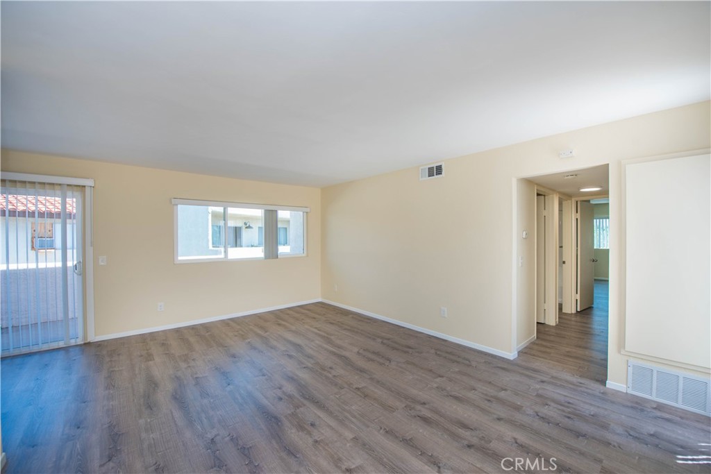 18902 Valley, Huntington Beach CA 92646 - photo 7