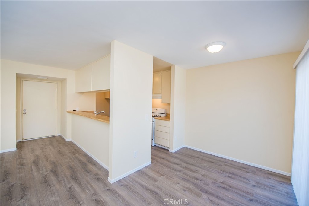 18902 Valley, Huntington Beach CA 92646 - photo 10