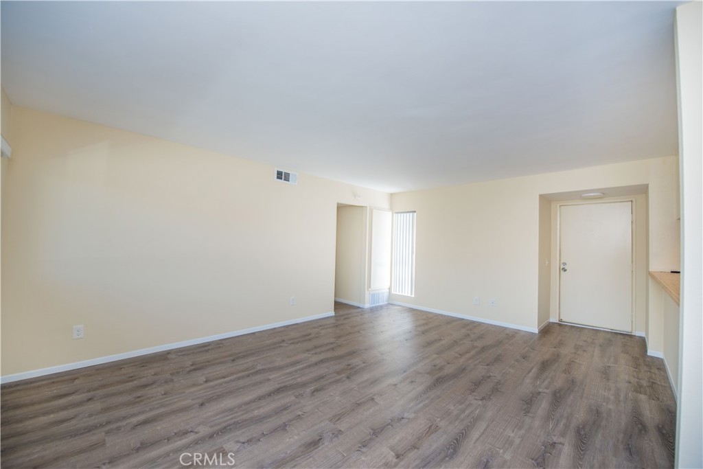 18902 Valley, Huntington Beach CA 92646 - photo 11