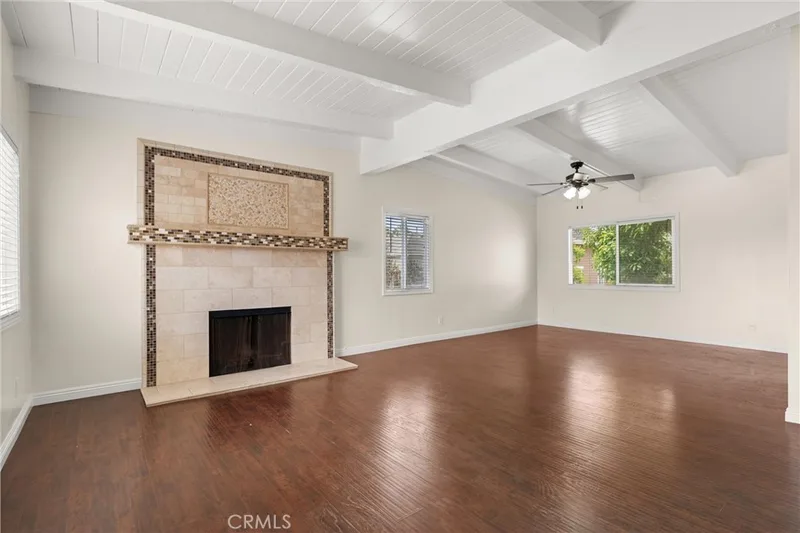 18961 Florida Street 8, Huntington Beach, CA 92648
