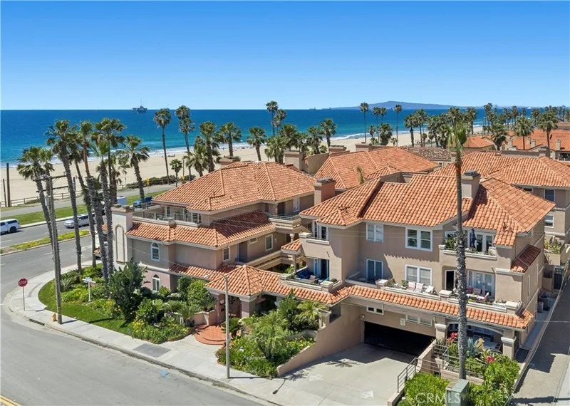 1900 Pacific Coast 9, Huntington Beach, CA 92648