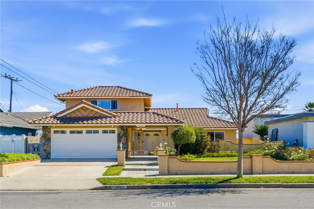 19022 Summerfield Lane, Huntington Beach CA 92646 - photo 1