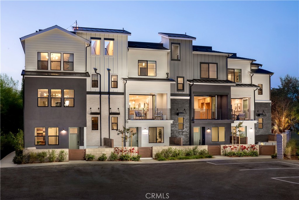 19041 Main Street 109, Huntington Beach CA 92648 - photo 1
