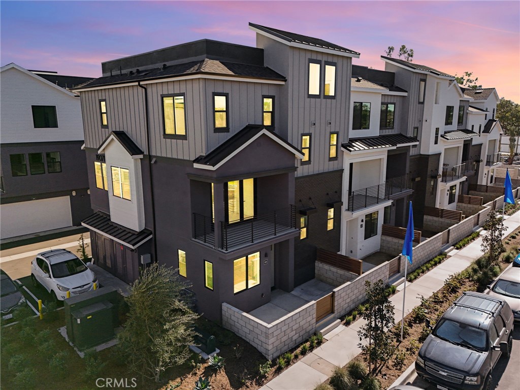 19071 Main Street 125, Huntington Beach CA 92648 - photo 1