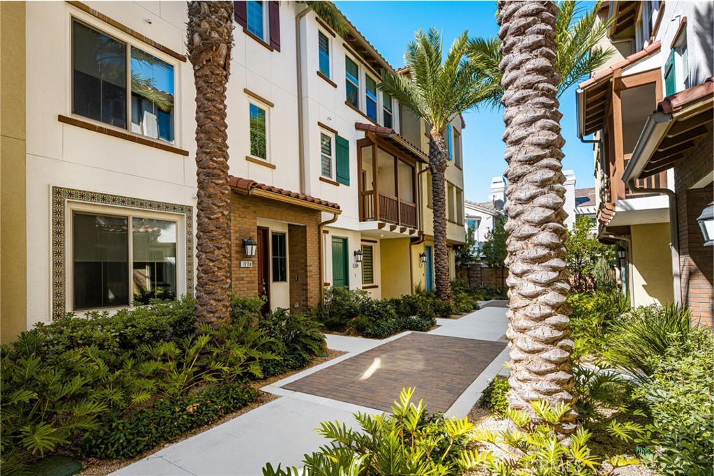 19114 Azul, Huntington Beach CA 92648 - photo 47