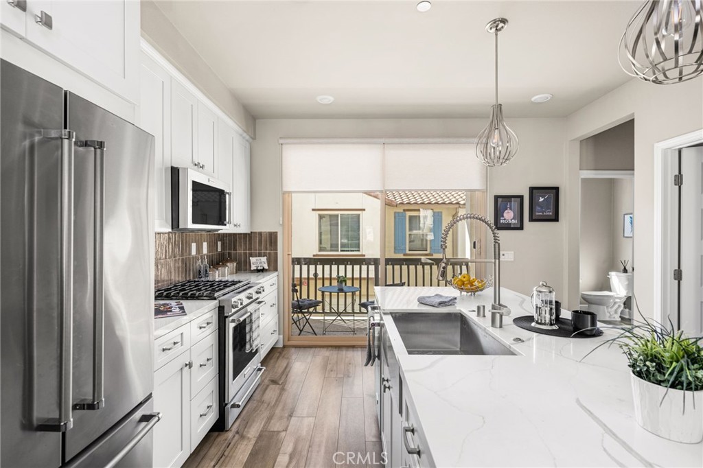 19114 Azul, Huntington Beach CA 92648 - photo 24